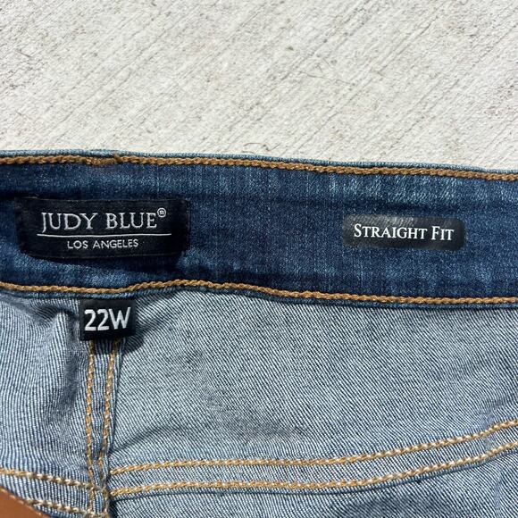 Judy Blue Los Angeles Straight Fit Distressed Raw Cuffed Hem 22W - Picture 3 of 6